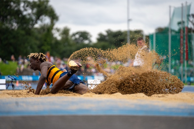 Long jumper mid flight
